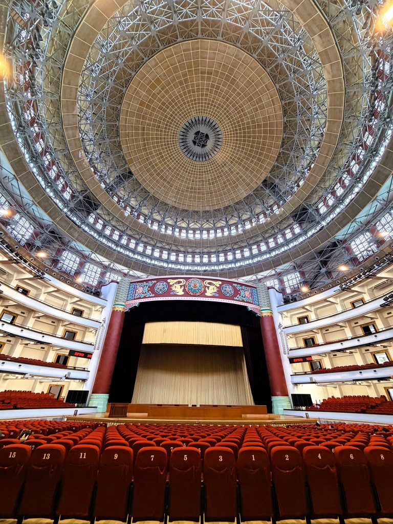重慶市人民大禮堂內部 Inside Chongqing People's Auditorium