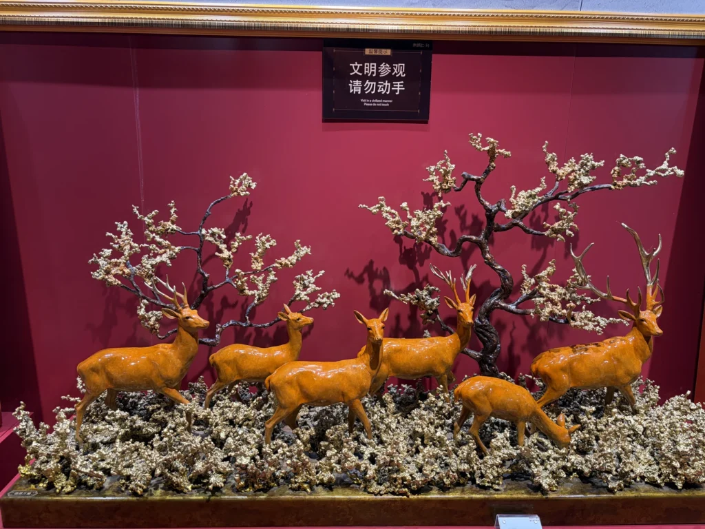 銅鹿 Bronze Deer Sculpture