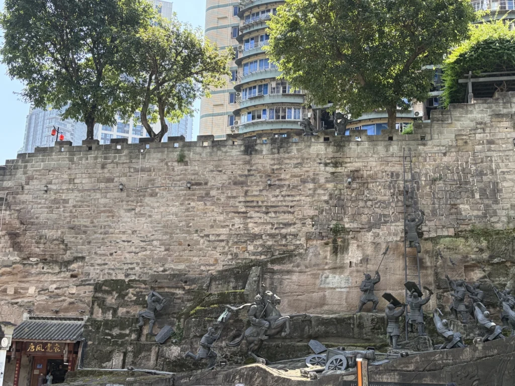 通遠門旁的古城牆 Ancient city wall beside Tongyuan Gate