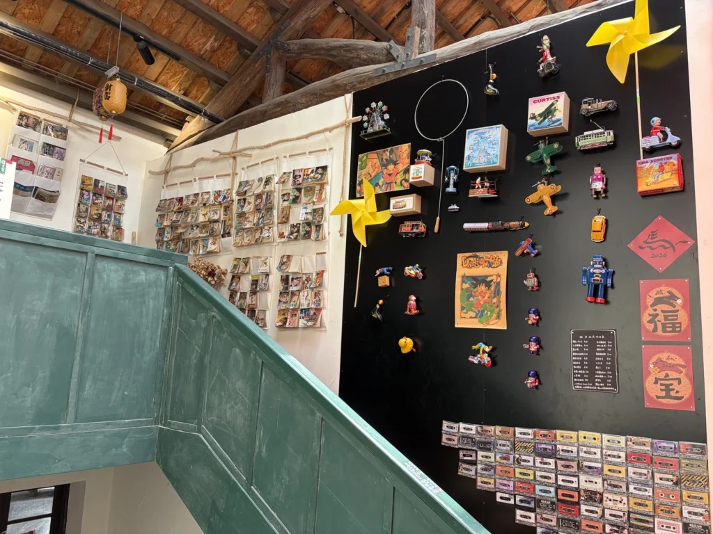 金馬寺小學二樓的圖書館 Library on the second floor of Jinmasi Primary School