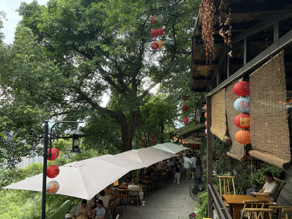 黃葛古道路旁的茶館 Teahouses along Huangge Ancient Trail