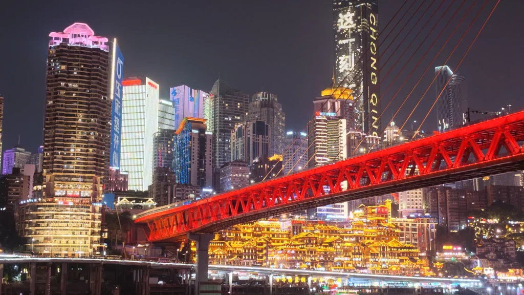 洪崖洞&千厮門大橋夜景 Night view at Hongyadong & Qiansimen Bridge