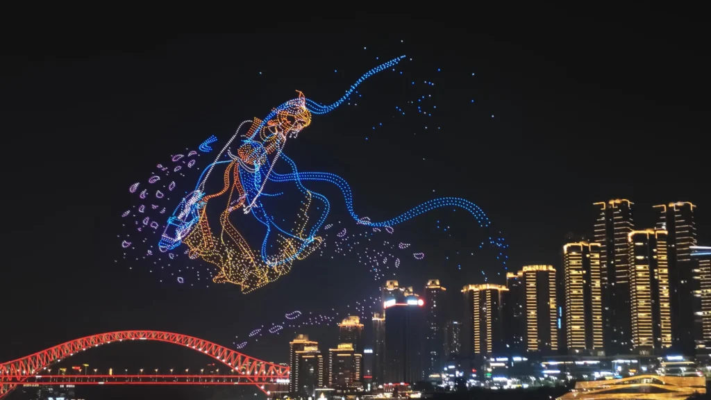 從朝天門廣場看無人機表演
View of the drone show from Chaotianmen Square