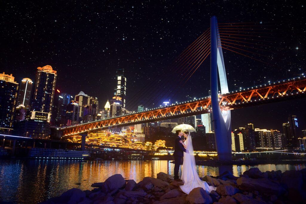 洪崖洞&千厮門大橋夜景 Night view at Hongyadong & Qiansimen Bridge
