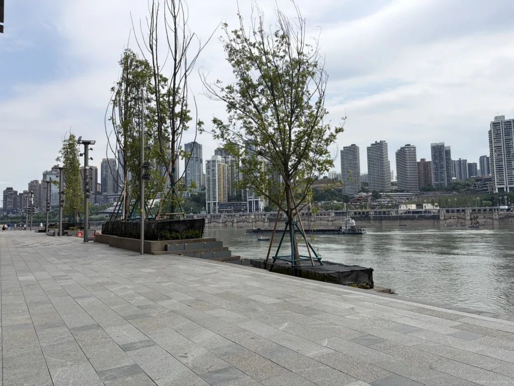 從來福士通往湖廣會館的濱江路 Riverside Road leading from Raffles City to Huguang Guild Hall