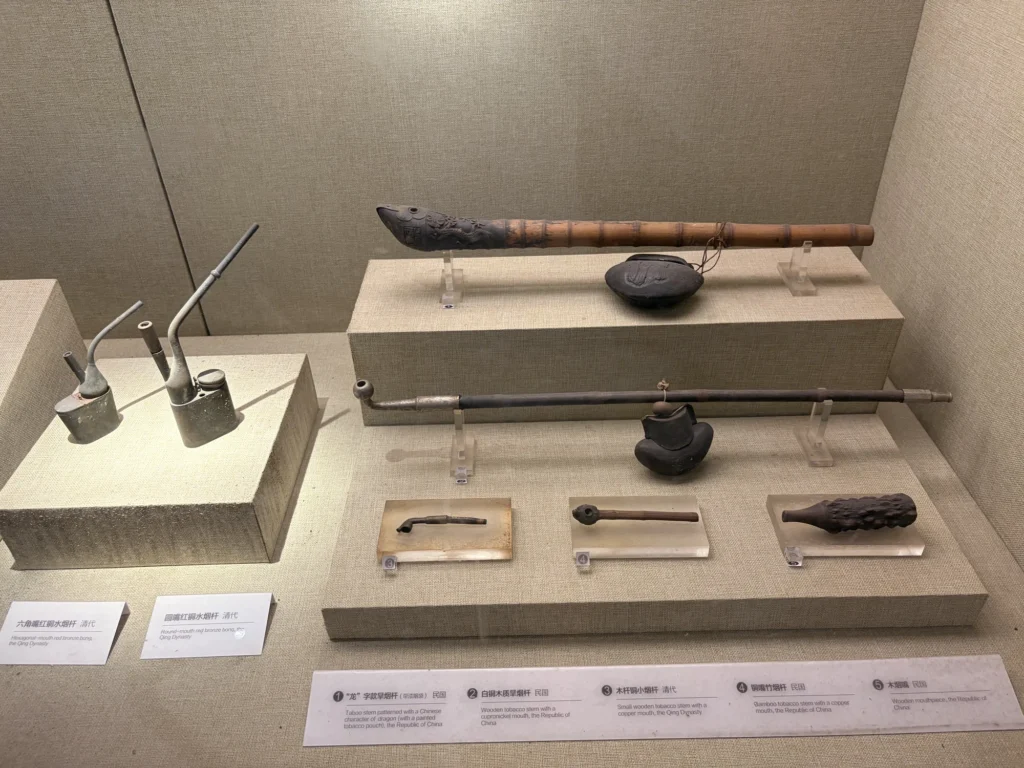 關於煙草的展品 Tobacco Exhibits