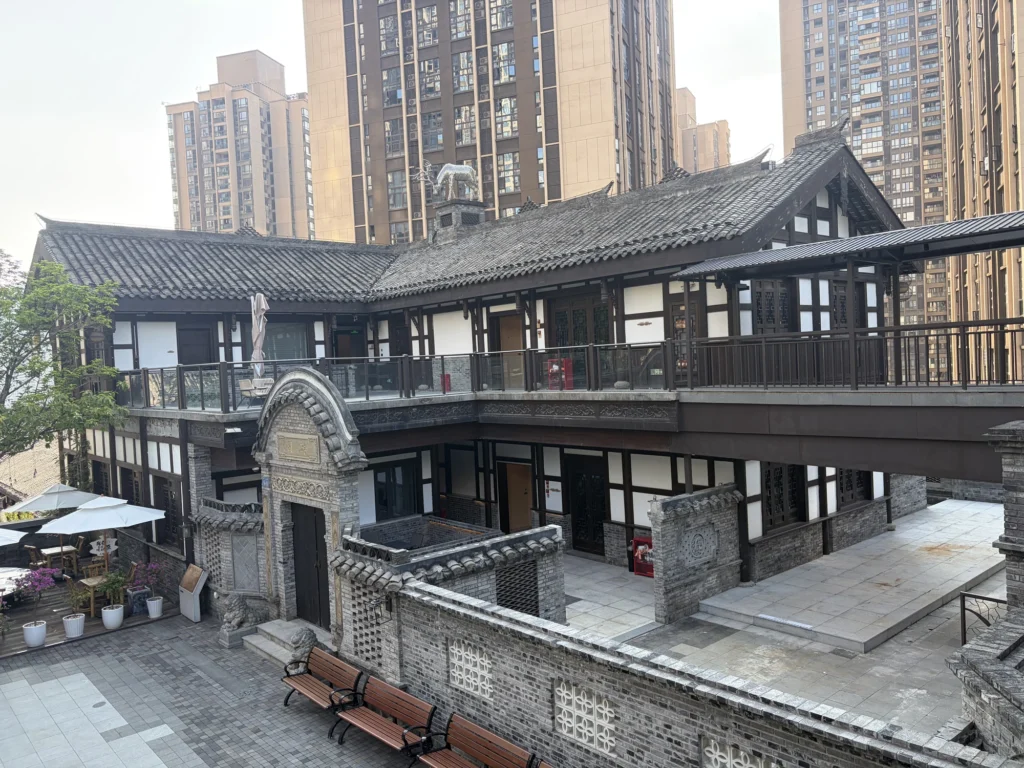Buildings along Danzishi Old Street 彈子石老街的建築