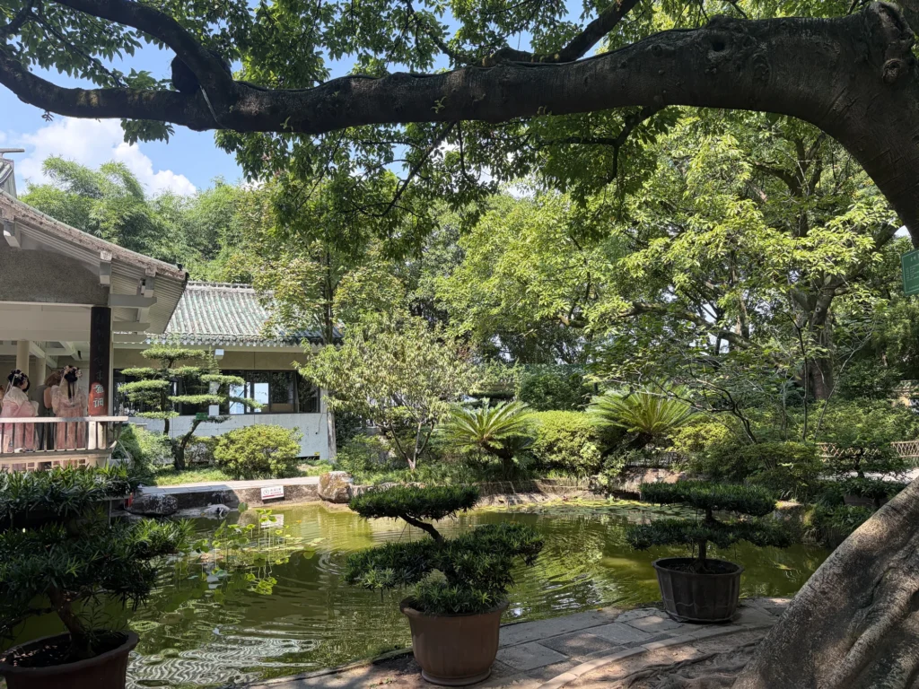 Interior view of Exiang Mountain Villa 鵝項山莊內部景觀