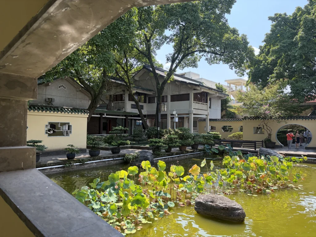 Interior view of Exiang Mountain Villa 鵝項山莊內部景觀